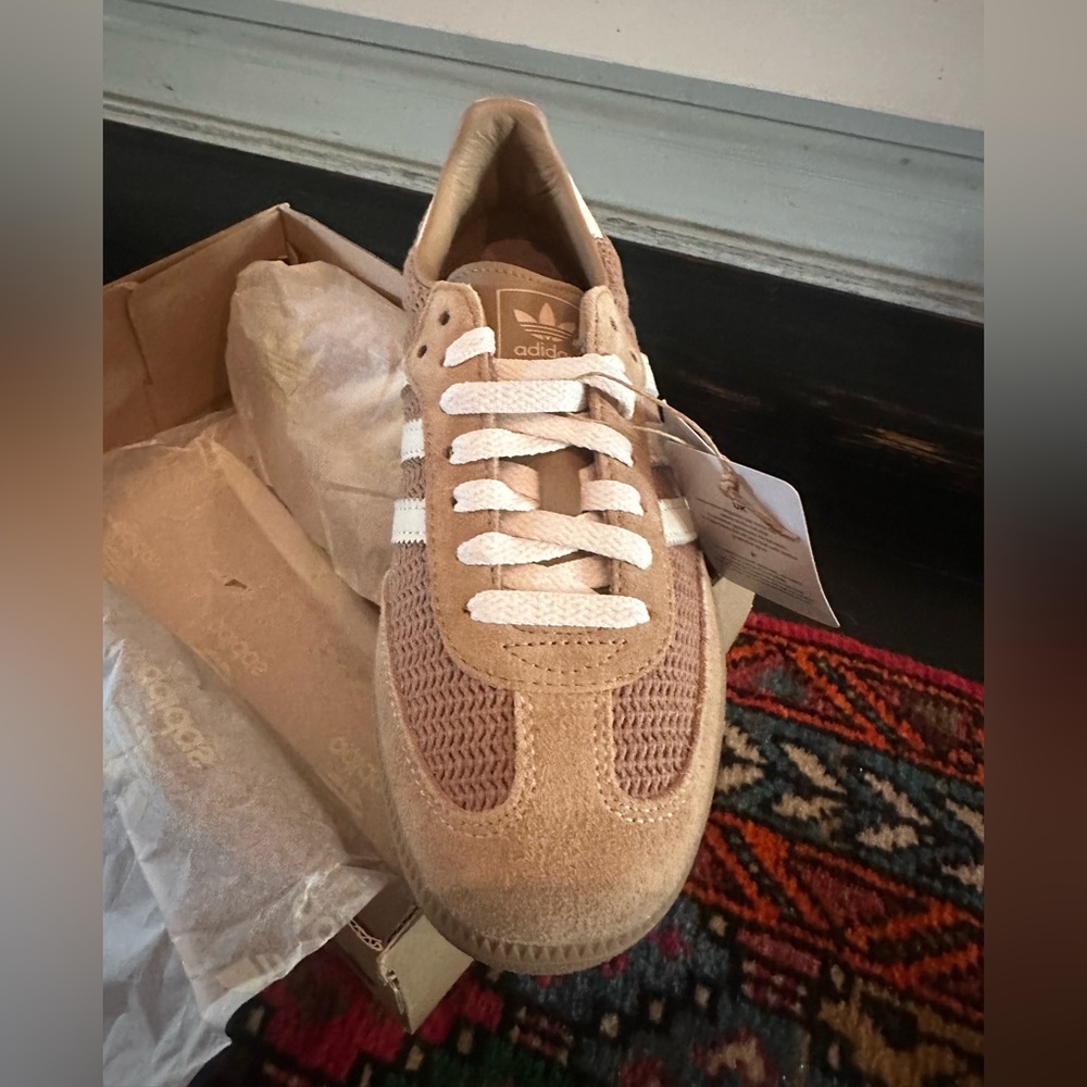 Adidas Samba OG Tan Sneakers - Picture 2 of 5